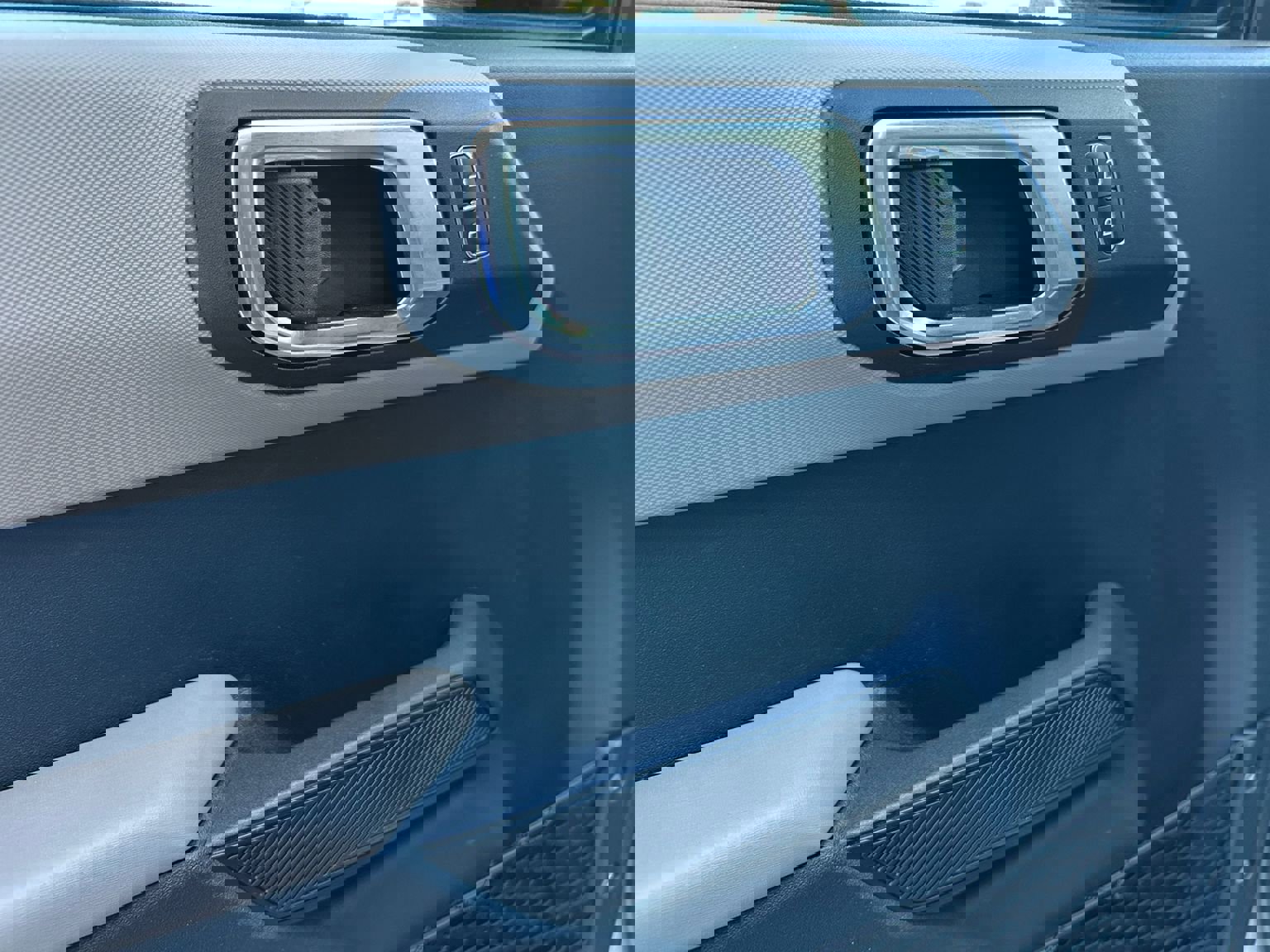 Used 2023 Ford Bronco Big Bend image 11