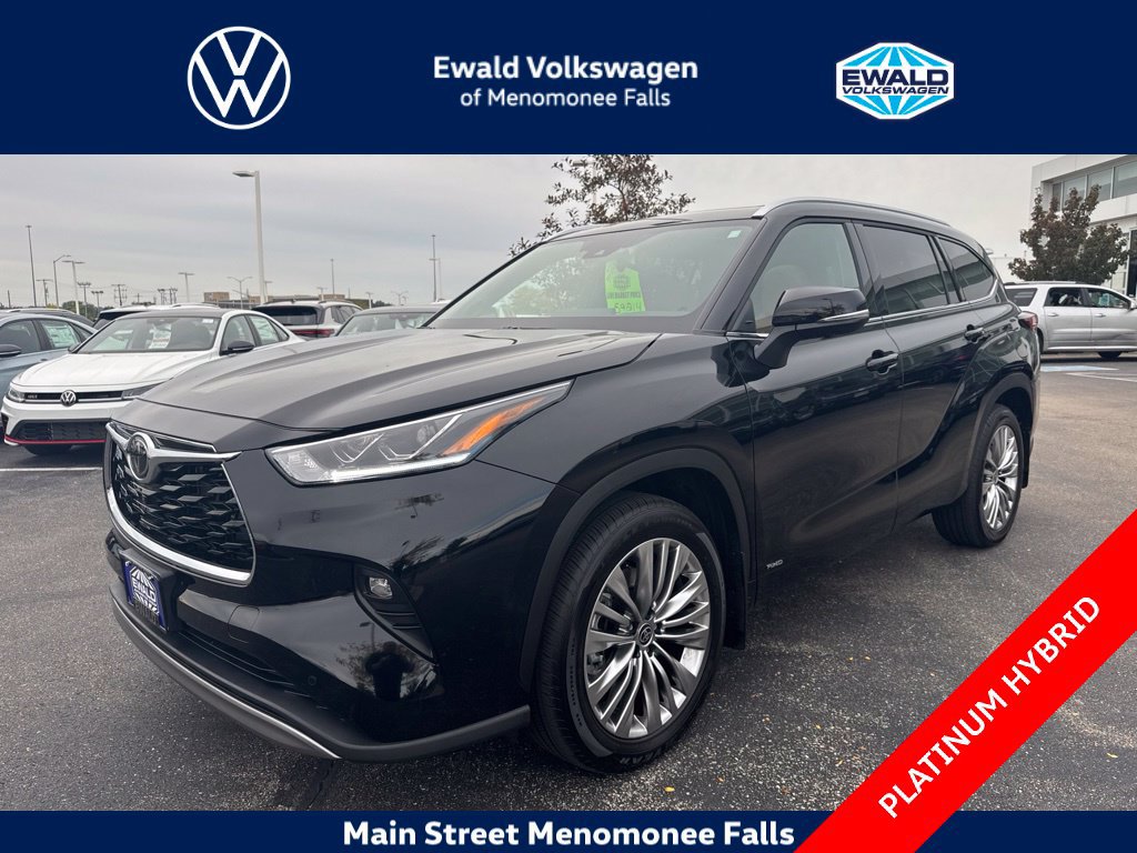 Used 2026 Toyota Highlander Platinum AWD/4WD image 3