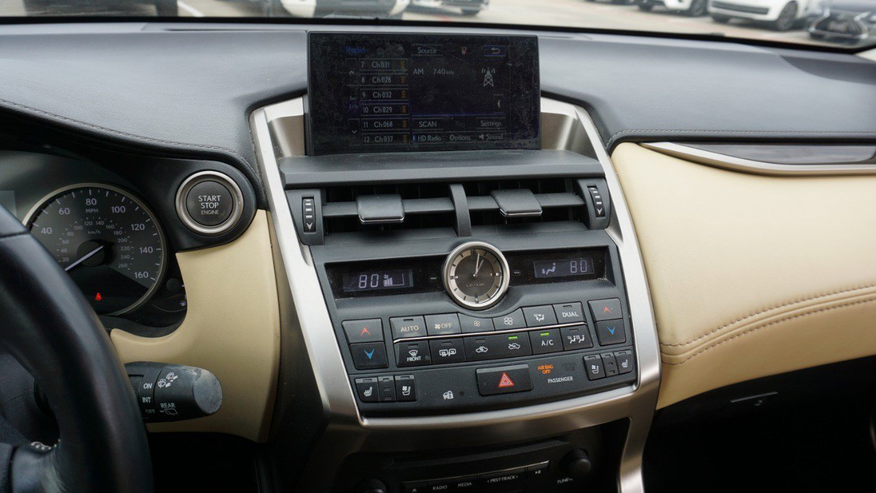 Used 2015 Lexus NX 200t FWD image 13