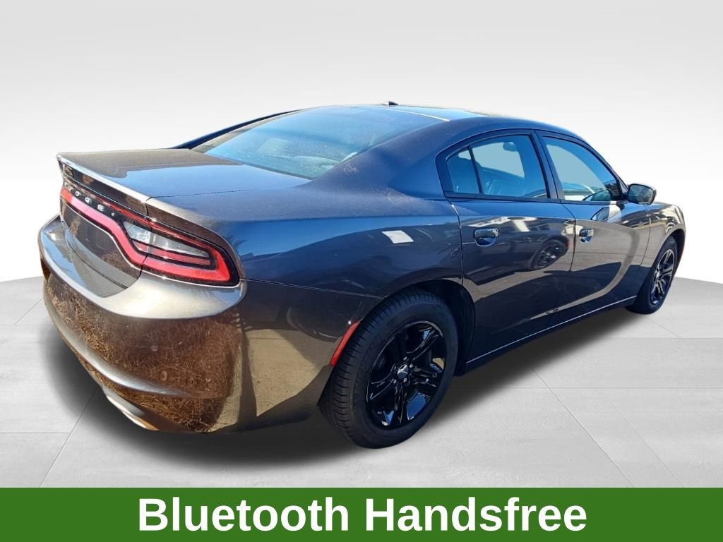 Used 2020 Dodge Charger SXT RWD image 5