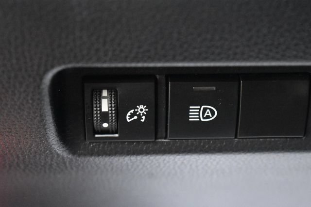Used 2023 Toyota RAV4 LE FWD image 21