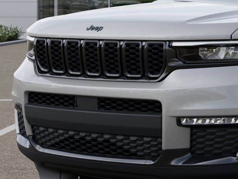 New 2025 Jeep Grand Cherokee L Limited w/ Black Appearance Package image 12