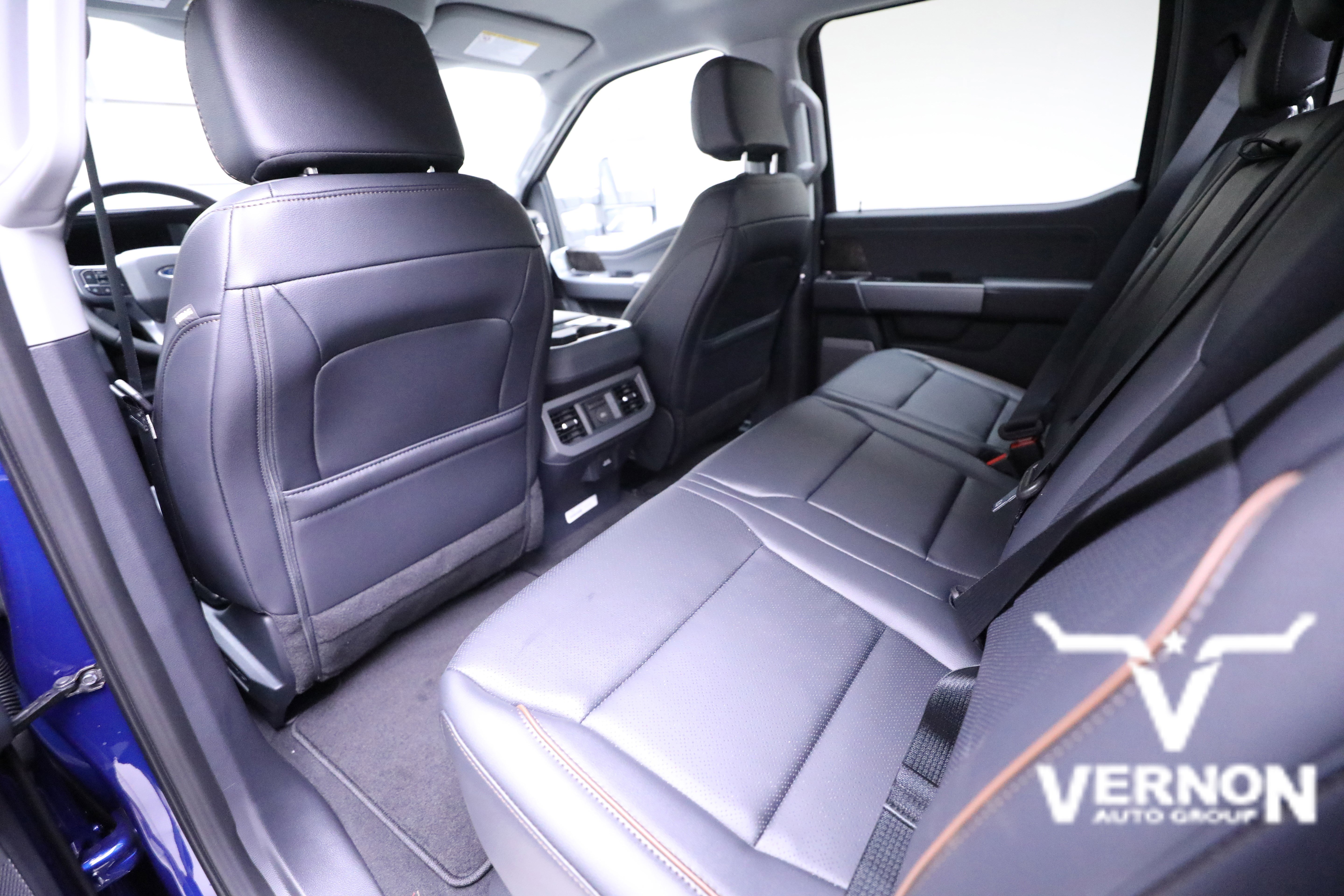 New 2026 Ford F250 Lariat w/ Chrome Package image 9