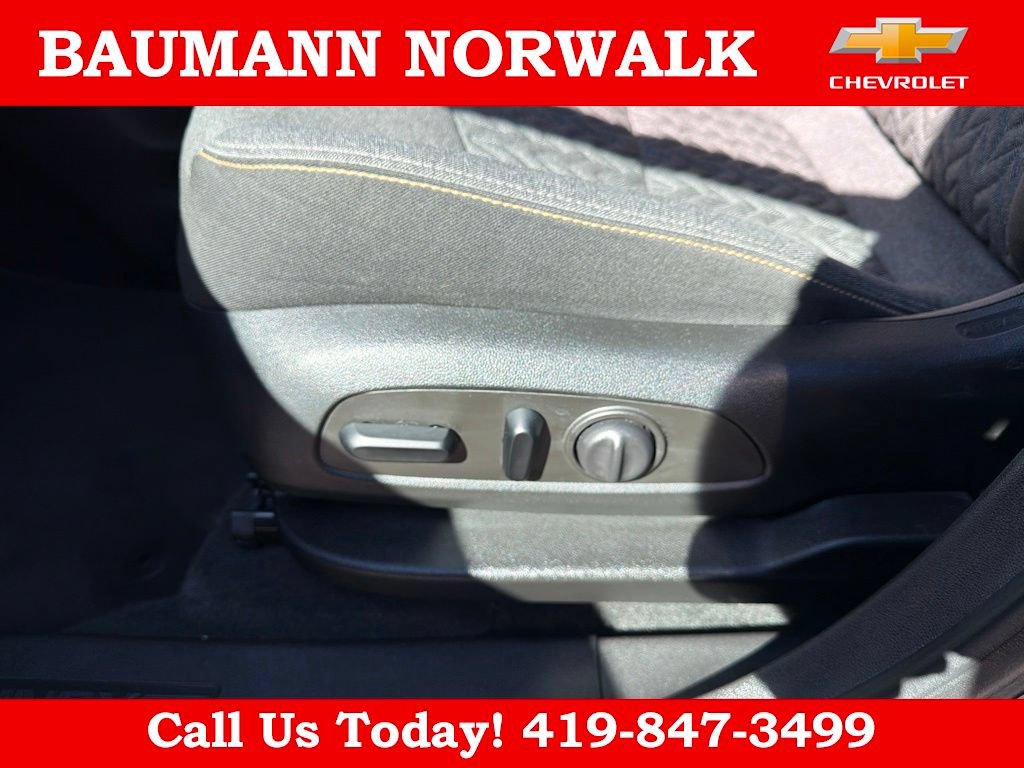 Used 2023 Chevrolet Equinox LT FWD image 19