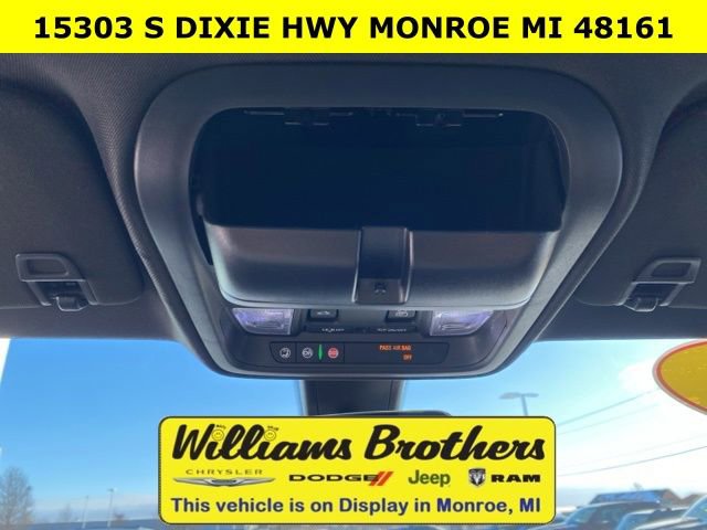 Used 2019 Cadillac XT4 Sport w/ Cold Weather Package image 16