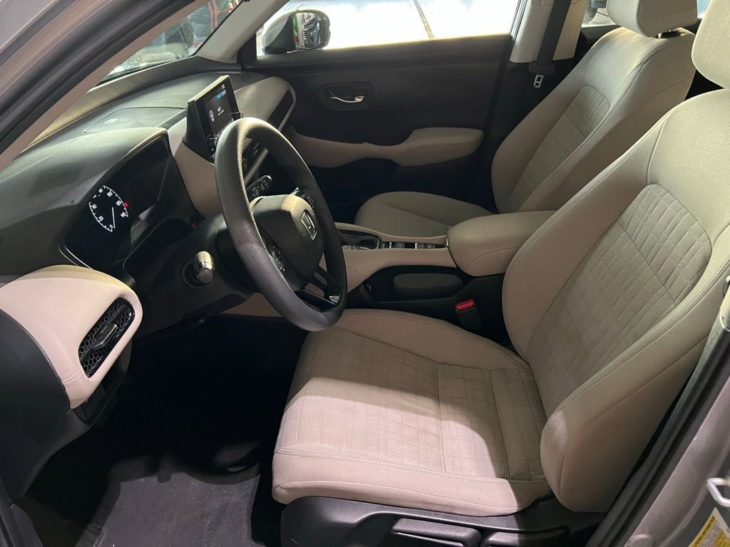 Used 2023 Honda HR-V LX image 15
