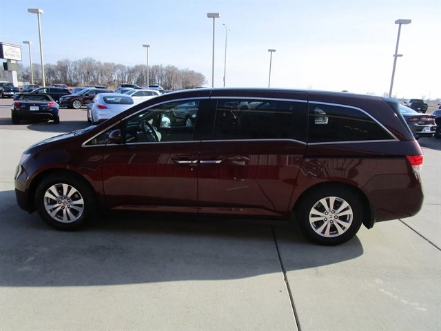Used 2016 Honda Odyssey SE image 6