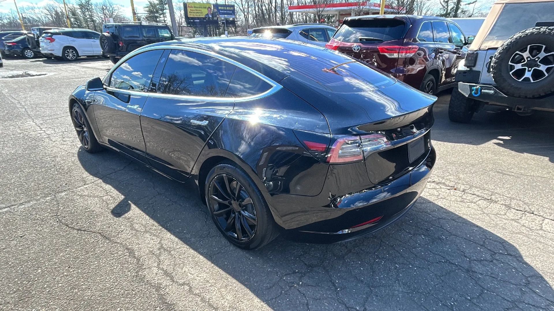 Used 2019 Tesla Model 3 Performance image 7