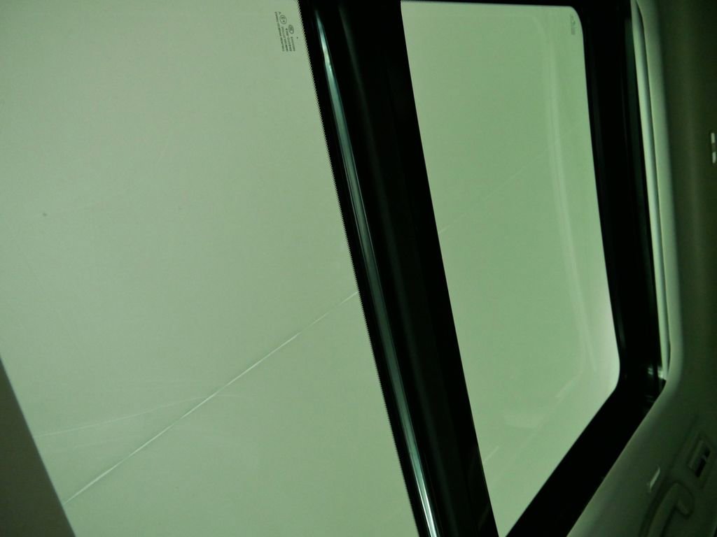 New 2025 INFINITI QX80 Luxe image 25