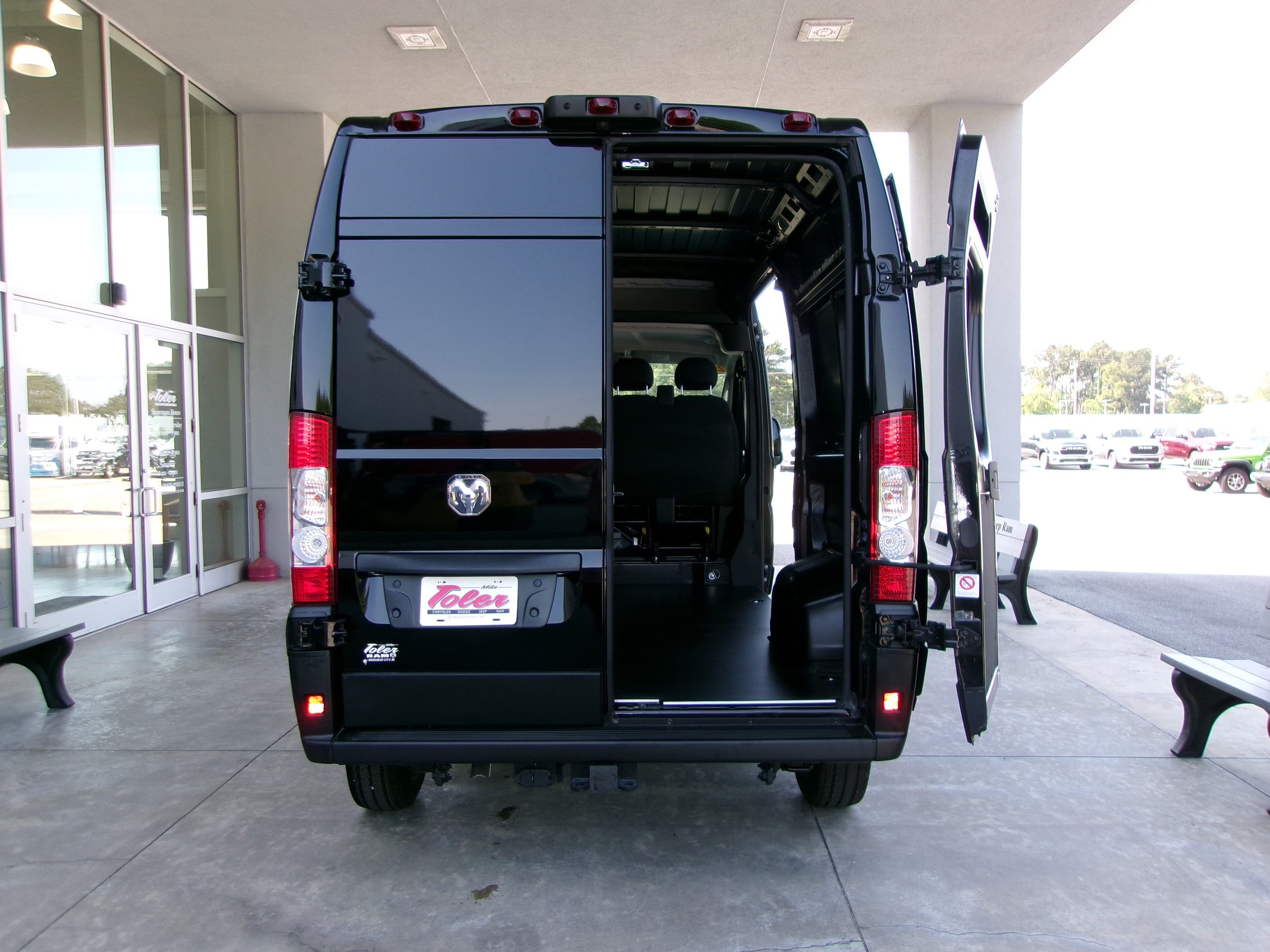 New 2026 RAM ProMaster 2500 FWD image 24