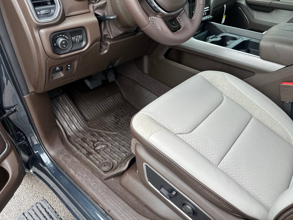 New 2026 RAM 1500 Laramie w/ Laramie Southwest Edition AWD/4WD image 20