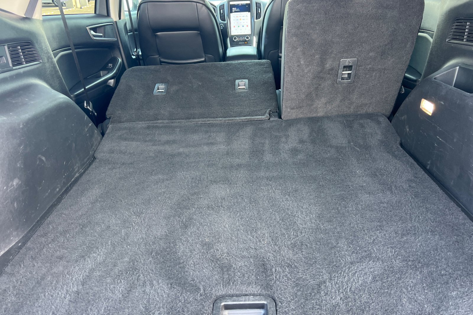 Used 2024 Ford Edge SEL image 12