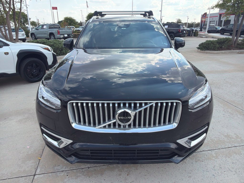 Used 2025 Volvo XC90 B5 Ultra w/ Protection Package Premier AWD/4WD image 2