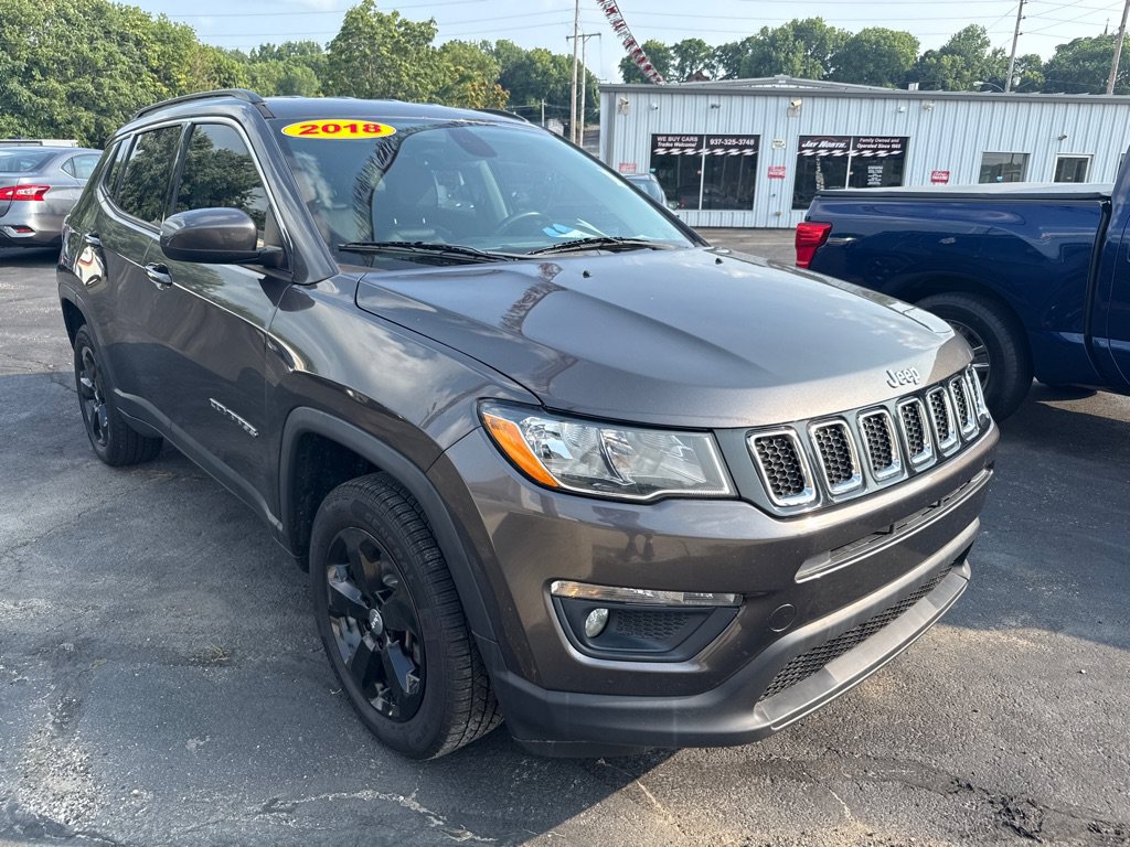 Used 2018 Jeep Compass Latitude w/ Popular Equipment Group AWD/4WD image 1