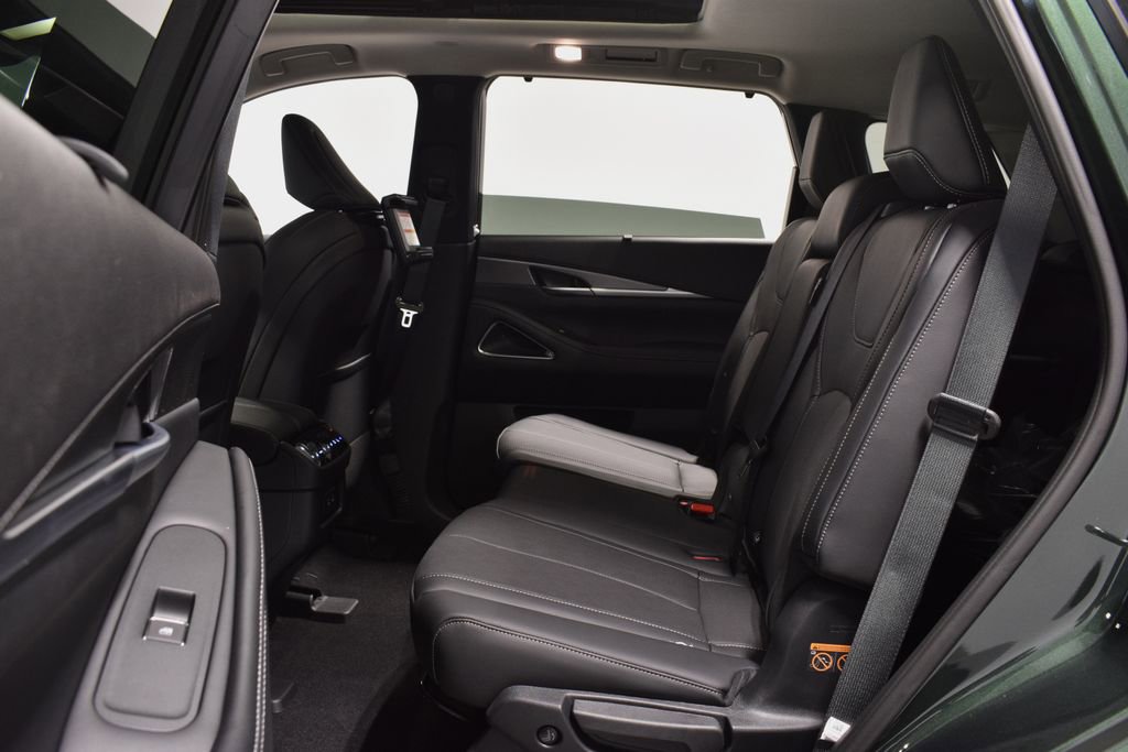 New 2026 INFINITI QX60 Luxe w/ Family Package image 27