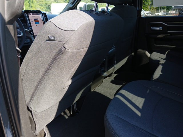 New 2026 RAM 3500 Big Horn AWD/4WD image 17