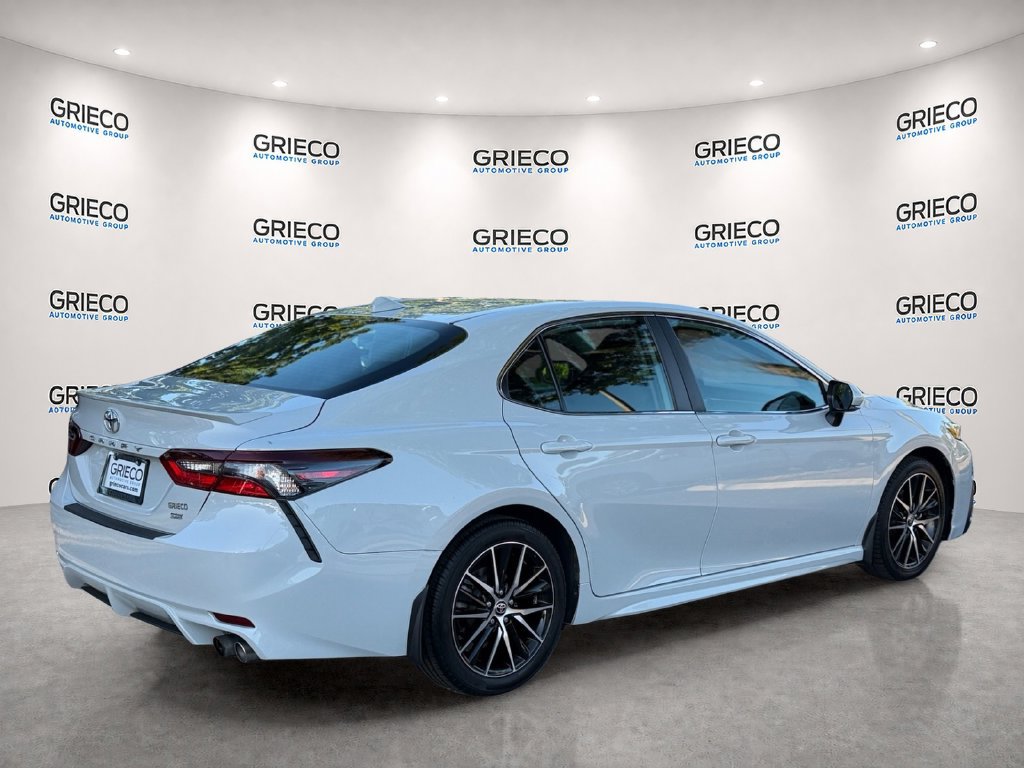 Used 2023 Toyota Camry SE w/ Convenience Package FWD image 7