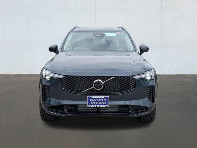 New 2026 Volvo XC90 T8 Ultra w/ Protection Package AWD/4WD image 4