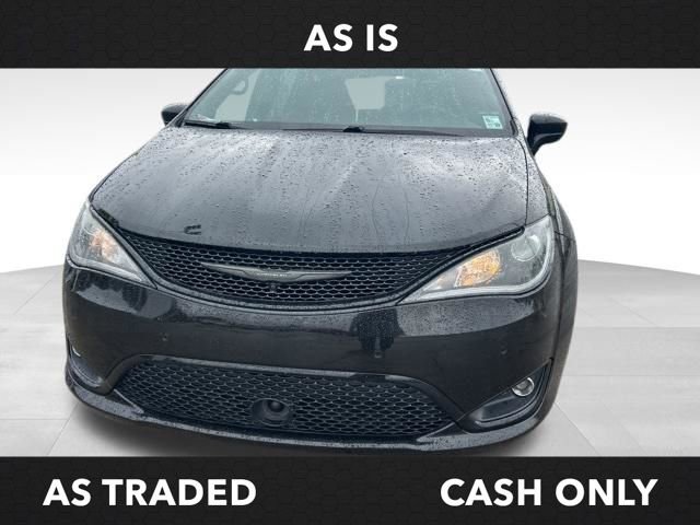 Used 2018 Chrysler Pacifica Touring-L Plus w/ Advanced Safetytec Group image 1