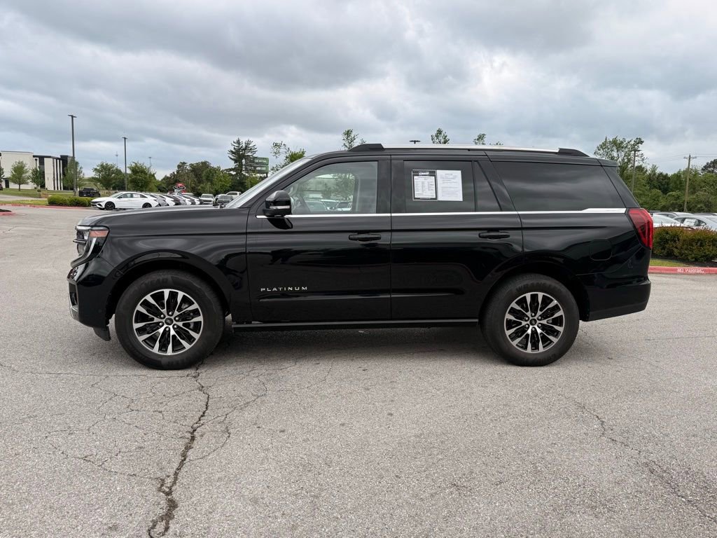 Used 2025 Ford Expedition Platinum AWD/4WD image 4