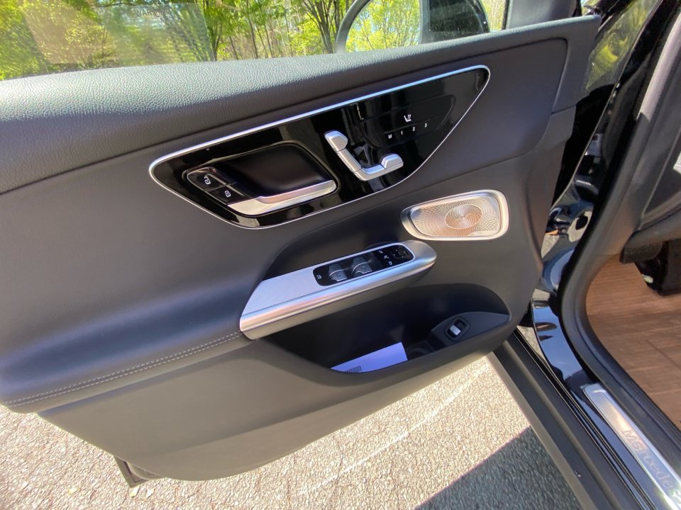New 2026 Mercedes-Benz GLC 300 4MATIC image 32
