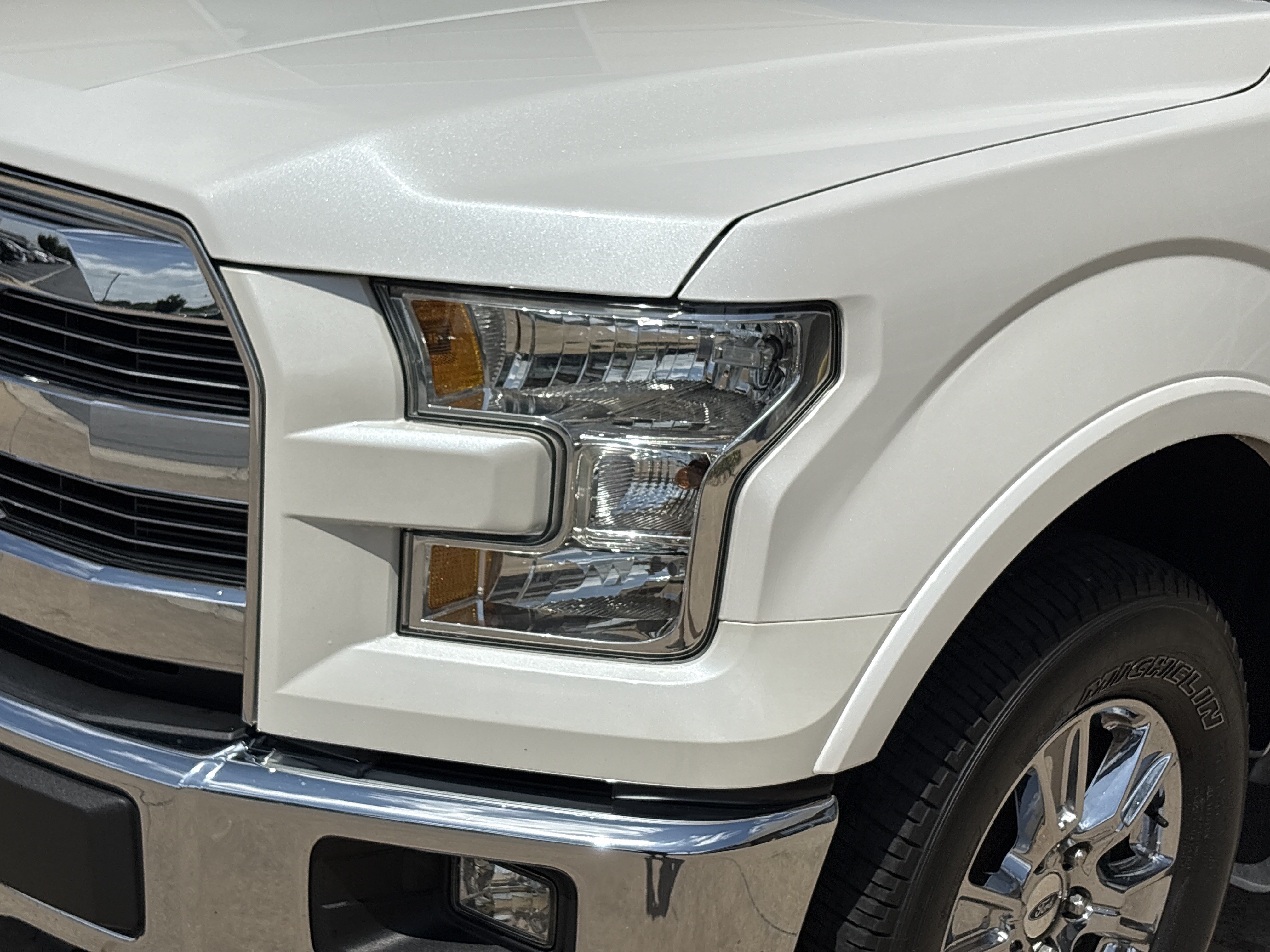 Used 2015 Ford F150 Lariat AWD/4WD image 6
