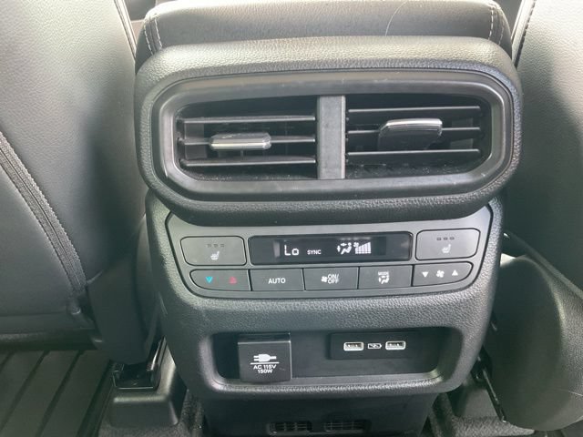 Used 2023 Honda Pilot Elite image 22
