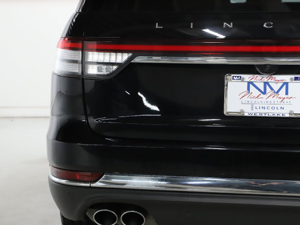 Used 2023 Lincoln Aviator AWD w/ Premium Package image 46