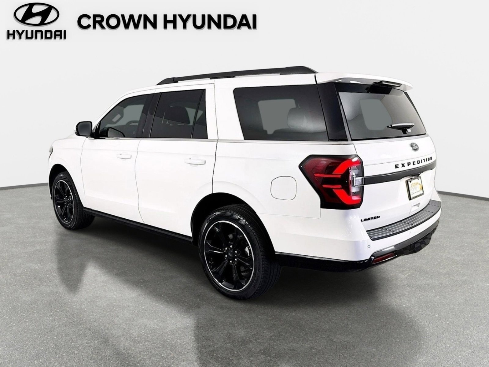 Used 2024 Ford Expedition Limited RWD image 7