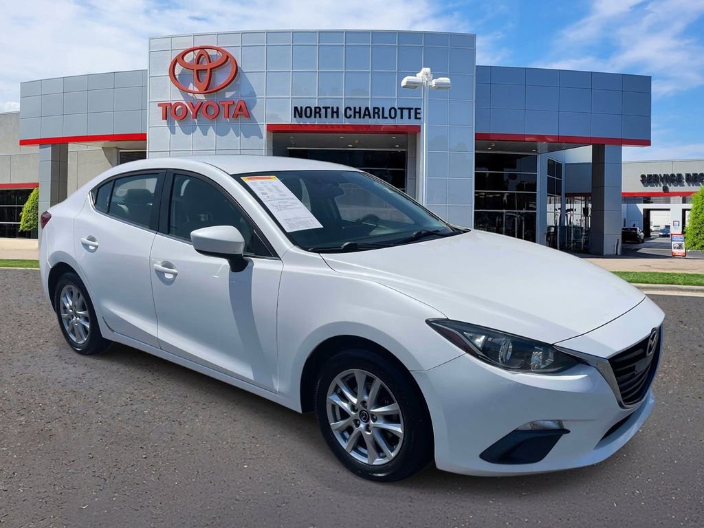 Used 2016 MAZDA MAZDA3 i Sport w/ Preferred Equipment Package FWD image 2