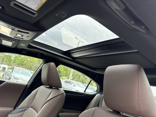 Certified 2024 Lexus ES 350 w/ Premium Package FWD image 22