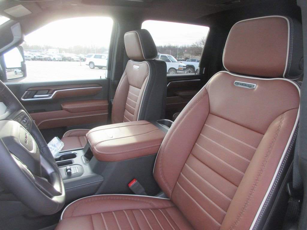 New 2026 GMC Sierra 2500 Denali Ultimate image 12