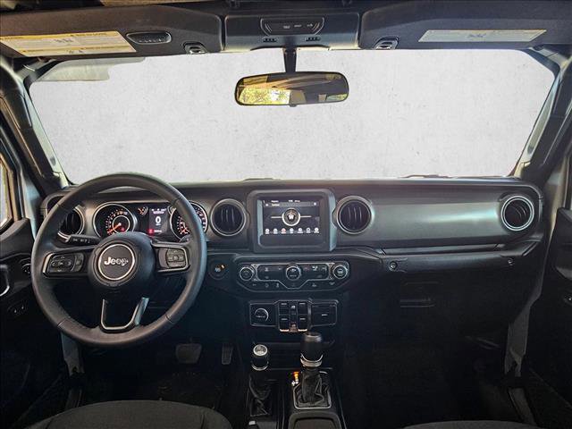 Used 2023 Jeep Gladiator Sport image 19