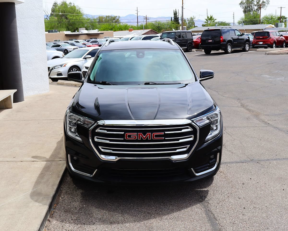 Used 2023 GMC Terrain SLT AWD/4WD image 15