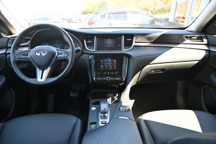Used 2023 INFINITI QX50 Pure AWD/4WD image 12