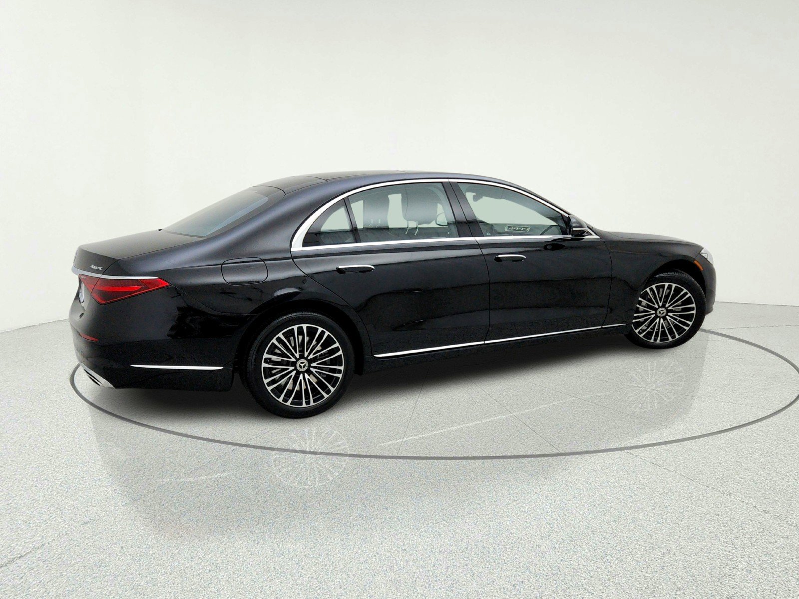 Certified 2026 Mercedes-Benz S 500 4MATIC image 8
