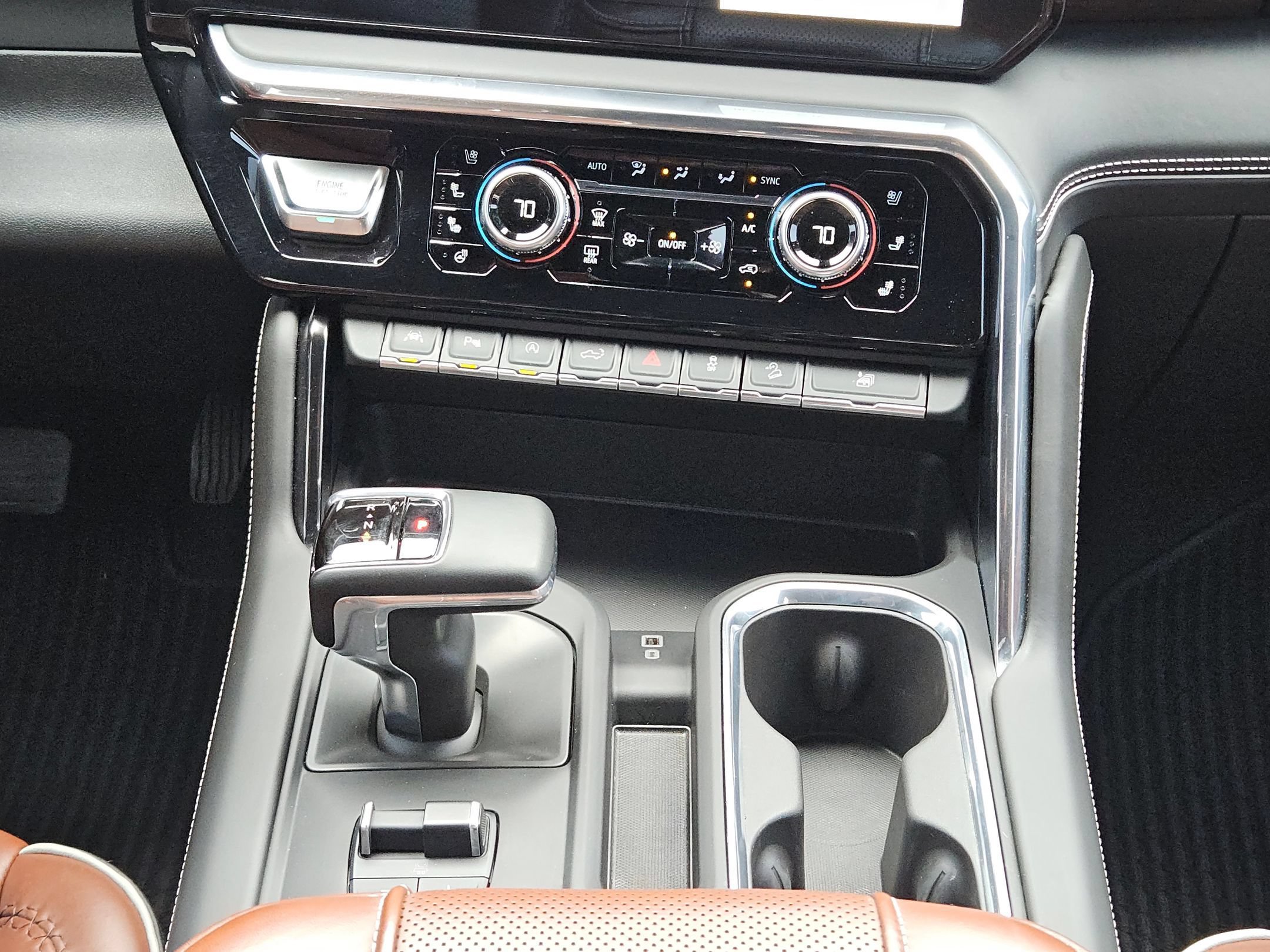 Used 2024 GMC Sierra 1500 Denali Ultimate AWD/4WD image 19