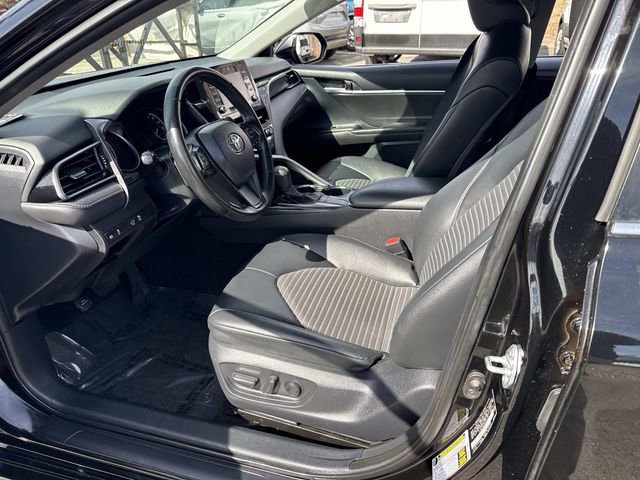 Used 2023 Toyota Camry SE image 19