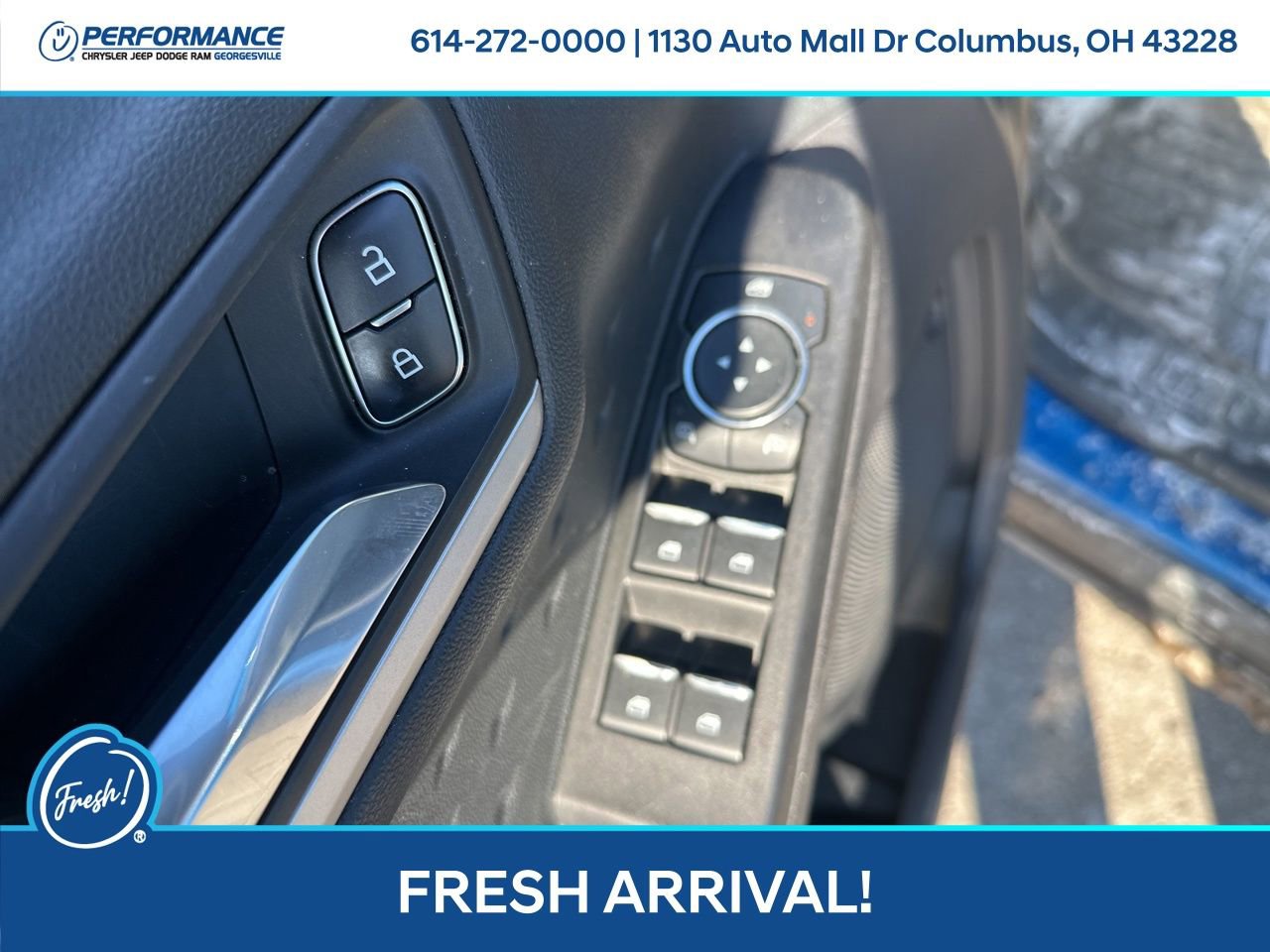 Used 2020 Ford Escape SE image 13