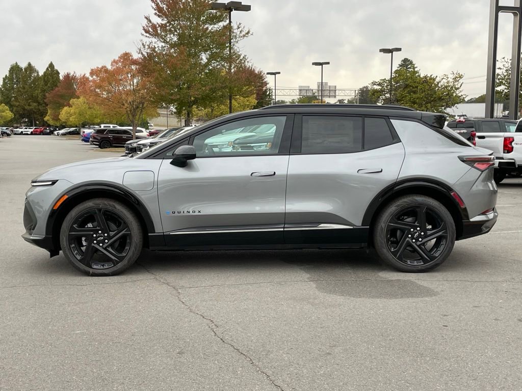 New 2026 Chevrolet Equinox EV RS image 4