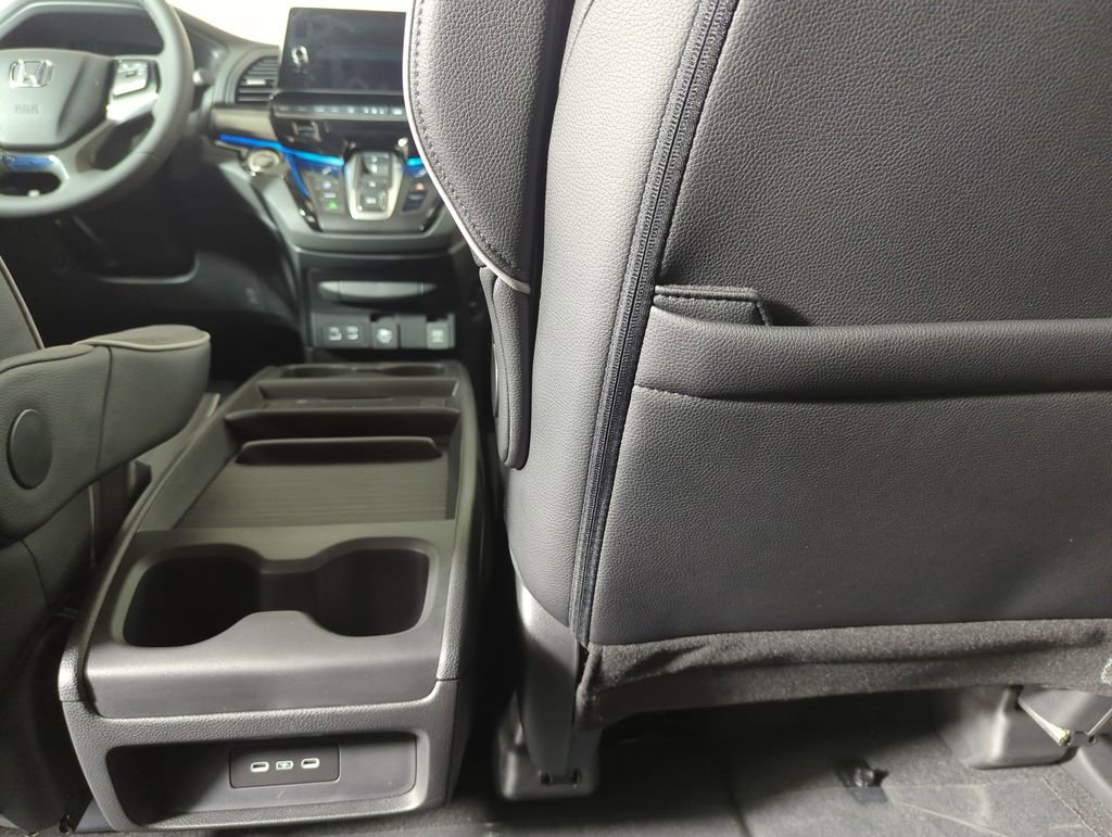 New 2026 Honda Odyssey Touring image 26