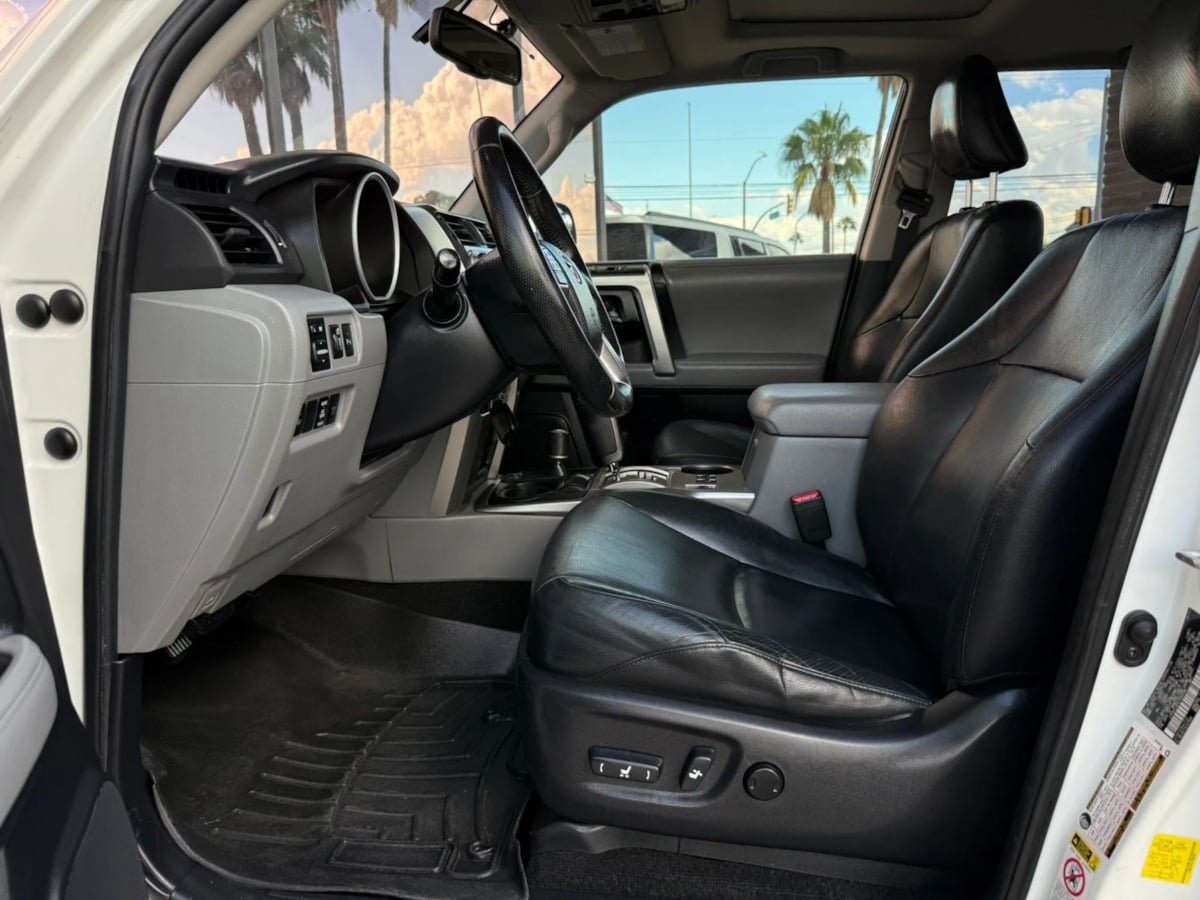 Used 2012 Toyota 4Runner SR5 w/ Premium Pkg AWD/4WD image 39