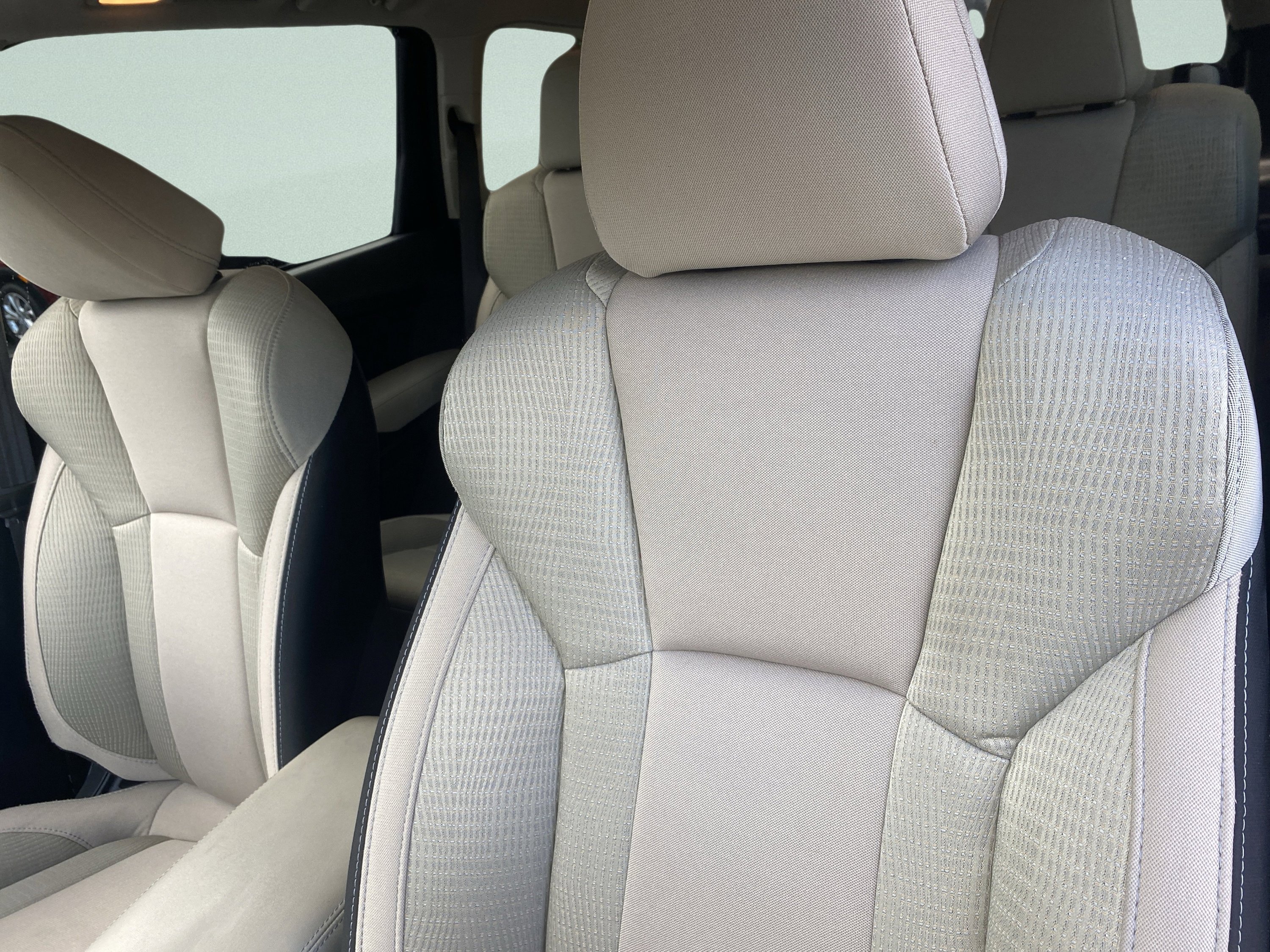 Used 2022 Subaru Ascent Premium w/ Convenience Package image 14