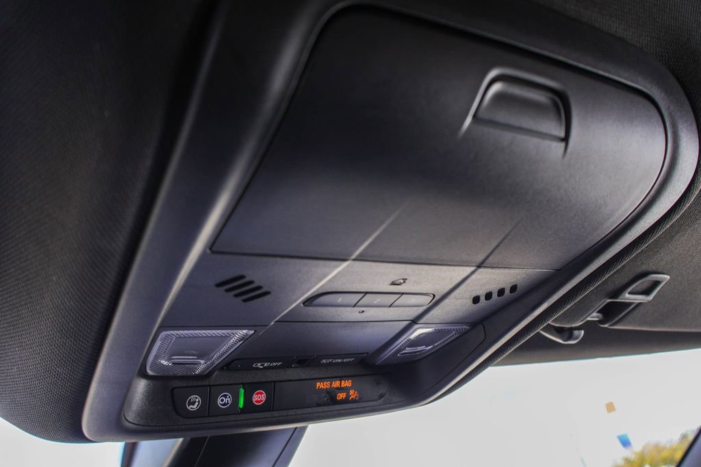 Used 2025 Chevrolet Blazer RS FWD image 19