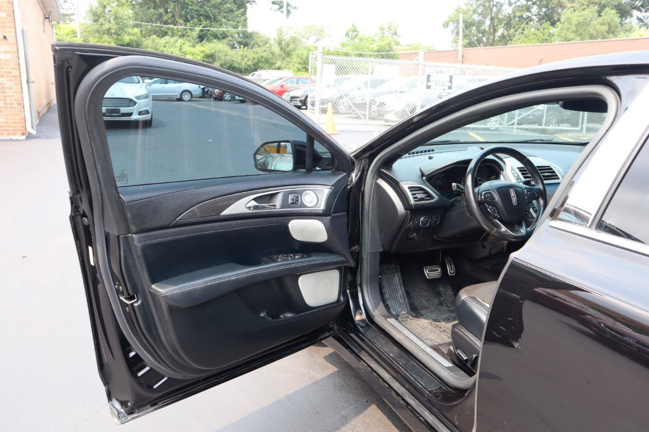 Used 2017 Lincoln MKZ Reserve w/ Luxury Package AWD/4WD image 18