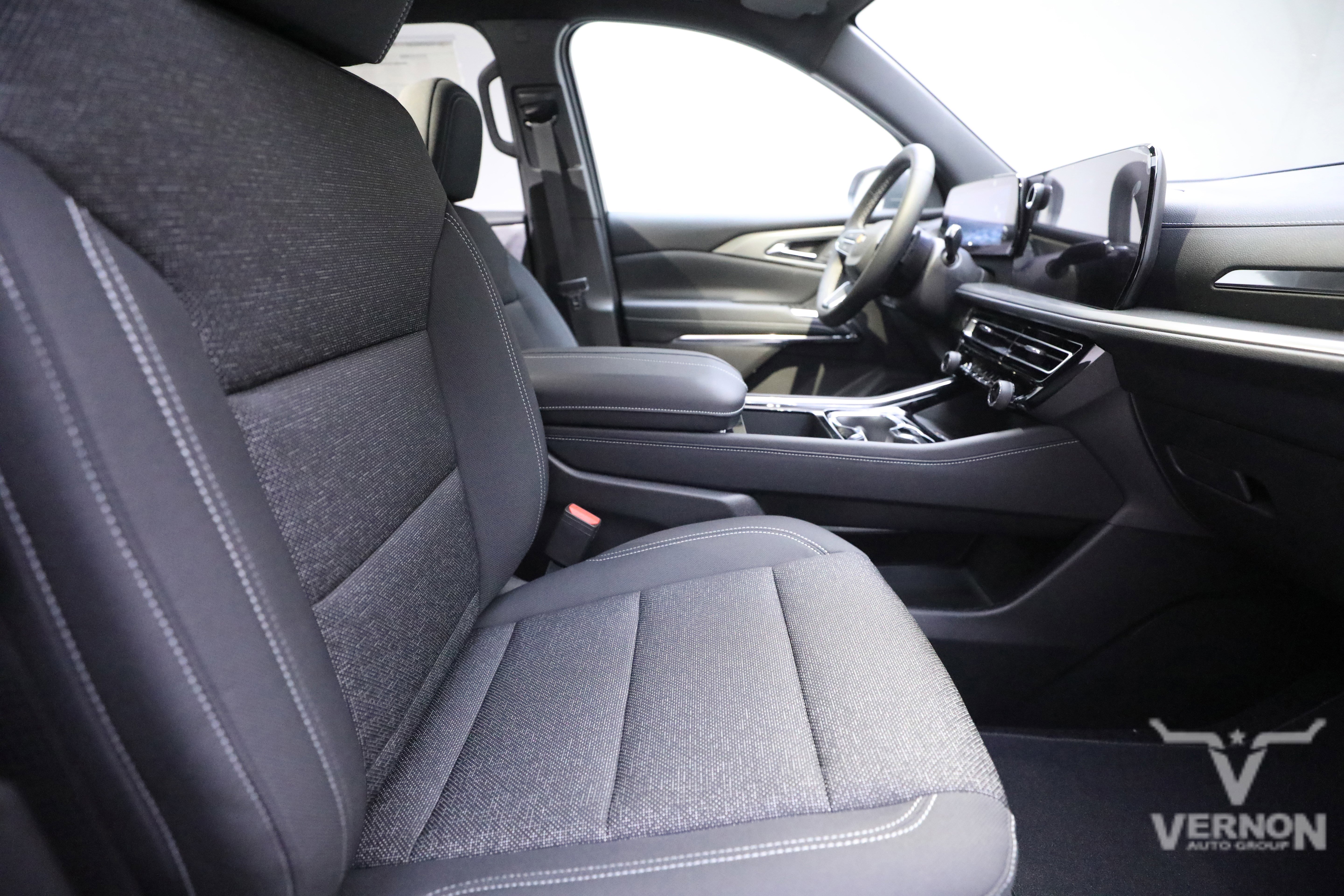 New 2026 Chevrolet Traverse LT image 11