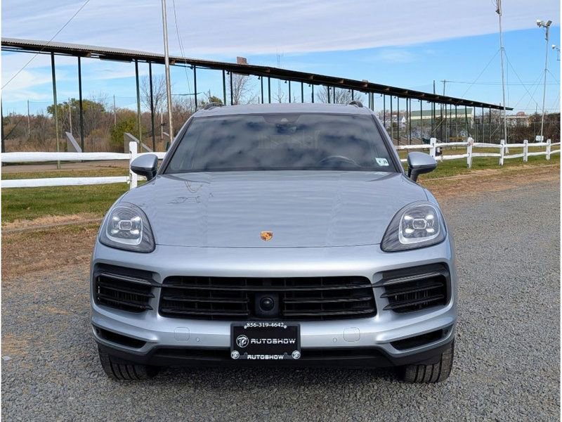 Used 2020 Porsche Cayenne image 2