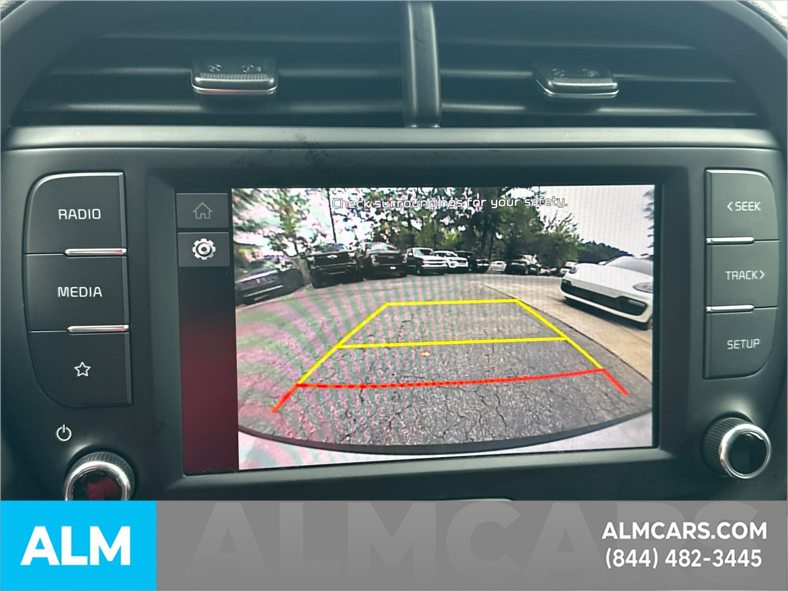 Used 2025 Kia Soul LX w/ LX Technology Package FWD image 32
