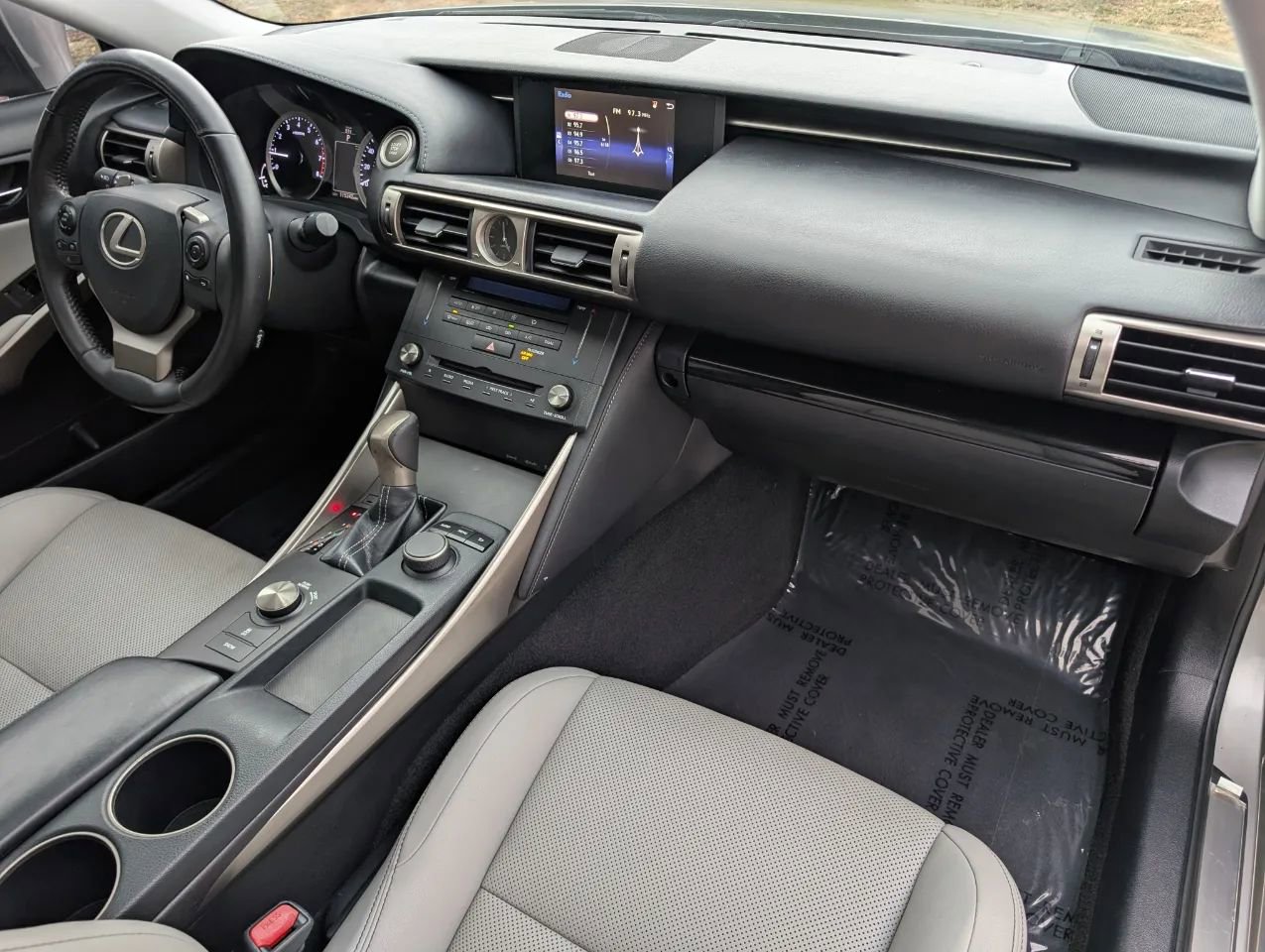 Used 2015 Lexus IS 250 image 37