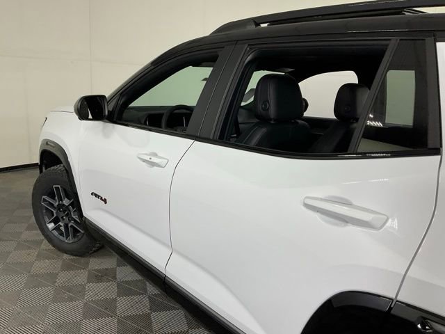 New 2026 GMC Terrain AT4 w/ Convenience Package III image 40